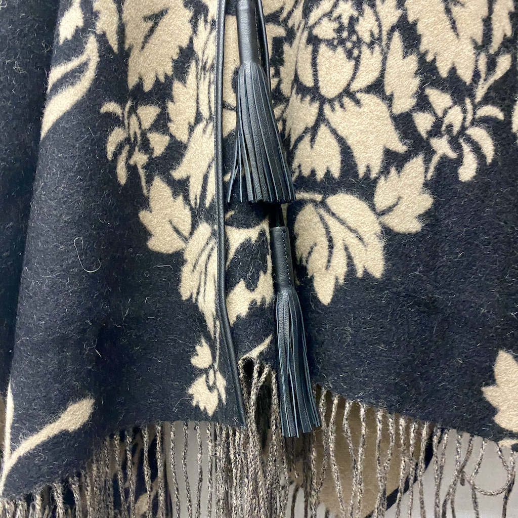 ETRO Cape JACQ.