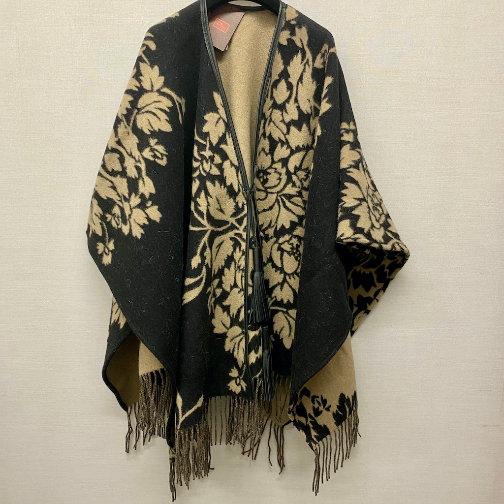 ETRO Cape rev.